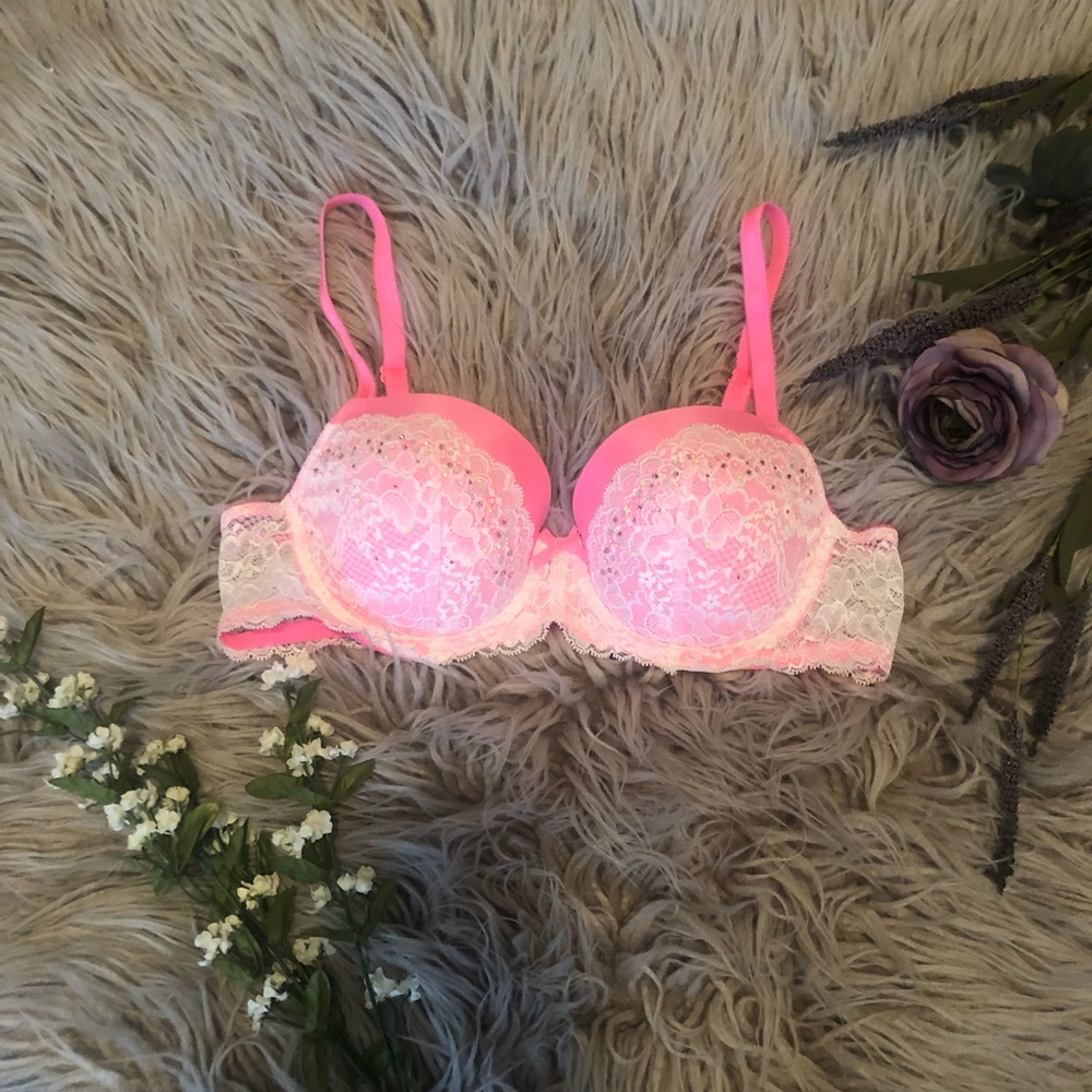 Victoria’s Secret Dream Angels Lined Demi NWOT